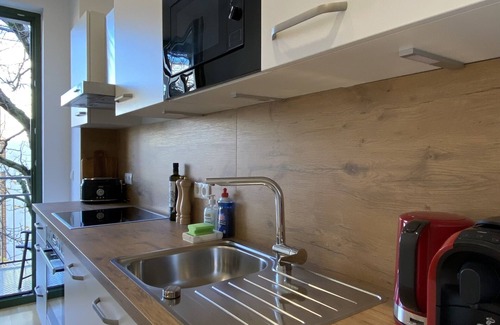 Zentrum-Nordwest Apartment | Beautiful Apartment with Balcony near Stadium and Arena