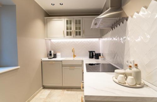 Innenstadt Apartment | Historic Gem in Tranquil City Center - Guest Rated 9.5/10
