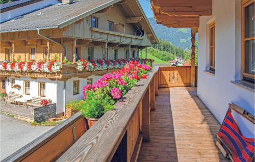 Hainzenberg Apartment | Discover Wunderschoene Ferienwohnung: Family-Friendly Retreat