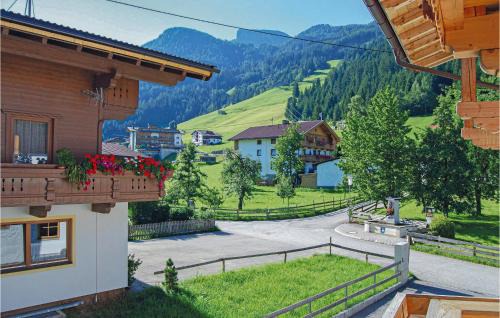 Hainzenberg Apartment | Discover Wunderschoene Ferienwohnung: Family-Friendly Retreat