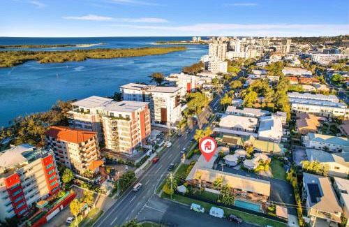Maroochydore Hotel | Inviting Wunpalm Motel & Cabins with Pool and Late Check-In