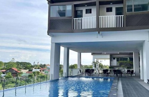 Mandurriao Apartment | WV Towers Studio with Balcony & Pool Access