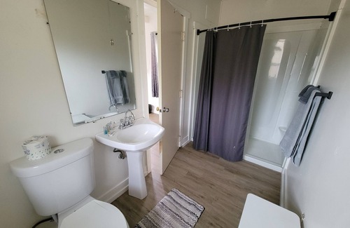 Walker Hotel | Pet-Friendly West Walker Motel Room 6 in Coleville Awaits