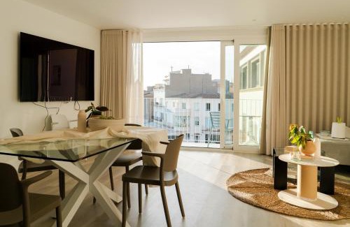 L'Escala Apartment | Oceanfront Bliss at Costa Brava - 4-Star Pet Friendly Retreat