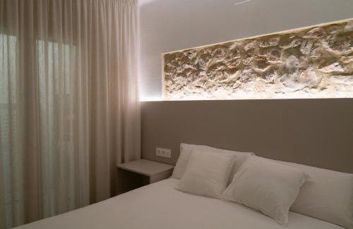 L'Escala Apartment | Oceanfront Bliss at Costa Brava - 4-Star Pet Friendly Retreat
