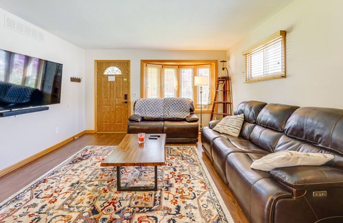 Wyandotte House | Wyandotte Home w/ Private Dock - 12 Mi to Detroit