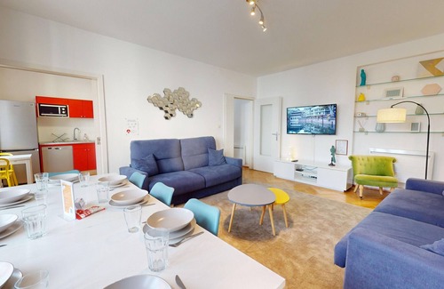 City-Centre - Petite France Apartment | Stylish WYL Hypercentre with 2 Bedrooms & Modern Amenities