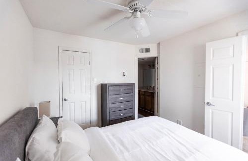 Coliseum Central Apartment | Cozy Wyndham 915: Ideal Getaway for Couples with Pool