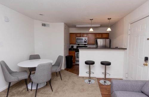 Coliseum Central Apartment | Cozy Wyndham 915: Ideal Getaway for Couples with Pool