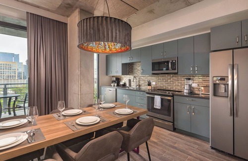 Clarksville Condo | Convenient 1 Bedroom Condo in Downtown Austin, TX
