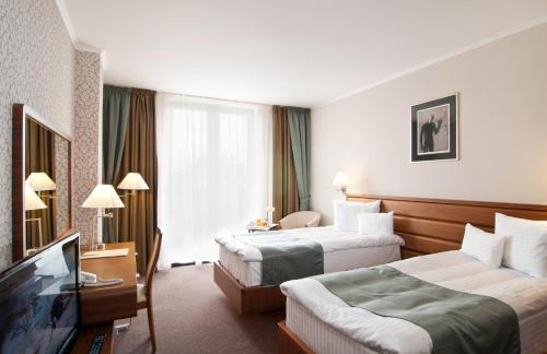 Cluj-Napoca Hotel | Luxury Escape at Wyndham Cluj with Spa and Ocean Views