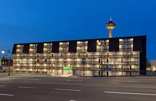 Fallsview Hotel | Inviting Stay at Wyndham Garden Niagara Falls Fallsview