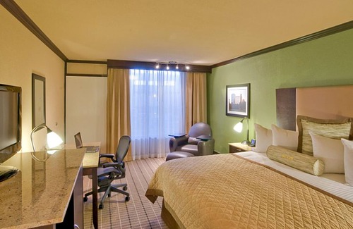 Wheatland Hotel | Convenient Wyndham Garden Oklahoma City: Pool, Spa & More