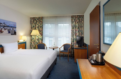 Gaegelow Hotel | Relax at Wyndham Garden Wismar: Pool, Spa & Family Friendly