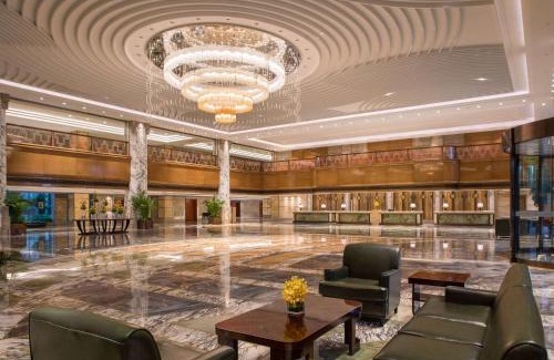 Xiaoshan Hotel | Inviting Wyndham HangZhou East with Pool and Family Amenities
