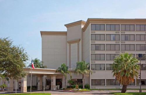 Southeast Houston Hotel | Comfortable Stay at Holiday Inn Houston Hobby Airport
