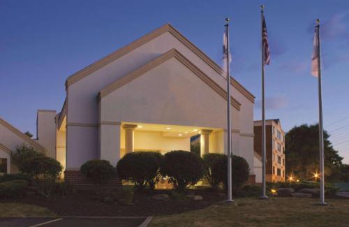 Independence Hotel | Inviting DoubleTree by Hilton Hotel Cleveland - Independence