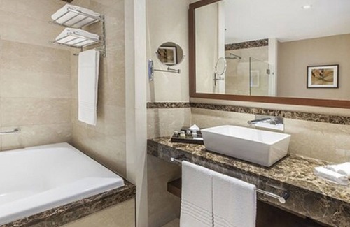 Nordelta Hotel | Discover Wyndham Nordelta Tigre: A 4-Star Eco-Friendly Retreat
