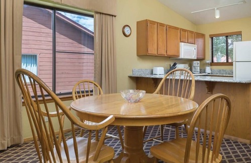 Pagosa Springs Condo | Unforgettable Wyndham Pagosa Springs Lake View Suite