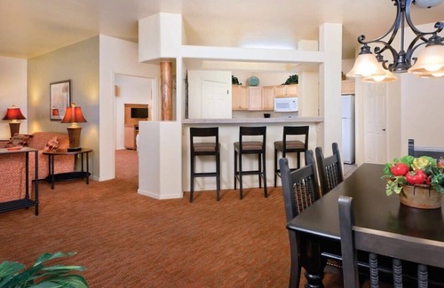 Worldmark Condo | Wyndham Rancho Vistoso: Relaxing King Suite with Pool Access