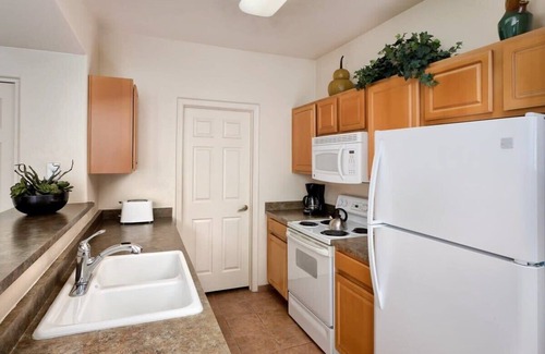 Worldmark Condo | Wyndham Rancho Vistoso: Relaxing King Suite with Pool Access