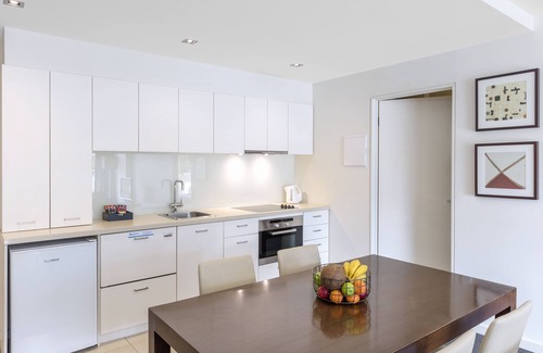 Torquay Hotel | Relaxing Getaway at Wyndham Resort Torquay with Pool Access