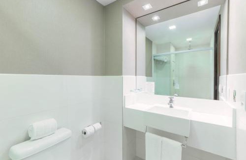 Indianopolis Hotel | Relax at Wyndham Sao Paulo Ibirapuera Convention Plaza