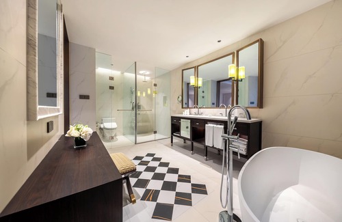 Minhang Hotel | Explore Wyndham Shanghai Hongqiao: Family-Friendly Escape