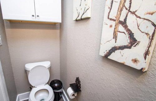 Historic Garderns House | Historic Wyoming St Retreat: Family-Friendly Downtown Stay