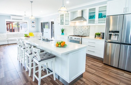 Agnes Water House | WYUNA - CLEAR WATER: Incredible Pool & Oceanfront Views