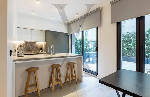 Kabatas House | Cozy X Flats Taksim: Family-Friendly with Restaurant & Kitchen
