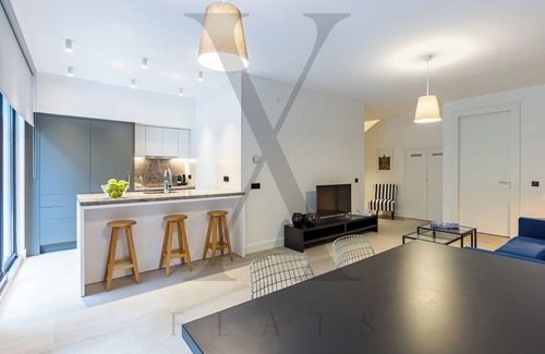 Kabatas House | Cozy X Flats Taksim: Family-Friendly with Restaurant & Kitchen