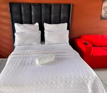 Vosloorus Apartment | X-Motel Voslo
