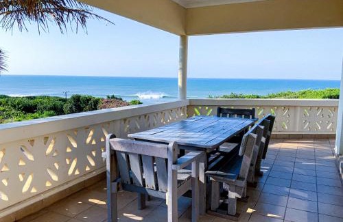 Xai-Xai House | Beachfront Oasis: Xai-Xai Beach Private House Awaits