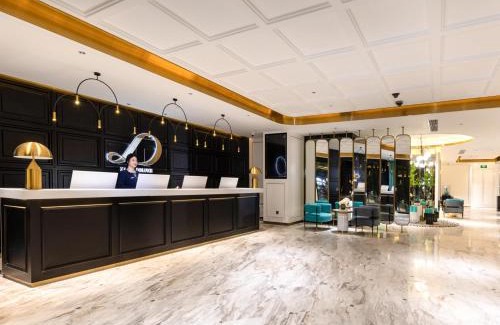 Yuexiu Hotel | XANA Deluxe International Hotel Dongshankou Metro Station Branch - Free Shuttle Bus to Canton Fair Complex During Canton Fair Period