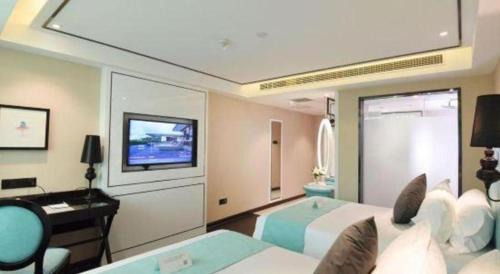 Xincheng Hotel | Convenient Stays at Xana Hotelle Near Xian Railway Station