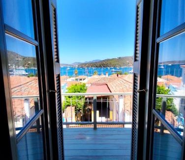 Poros Apartment | Top-Rated Xasteria Apartment: Pet & Child Friendly Retreat