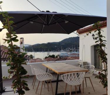 Poros Apartment | Top-Rated Xasteria Apartment: Pet & Child Friendly Retreat