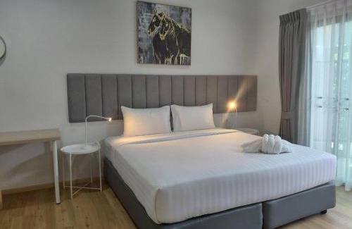 Rawai Hotel | Xen Pool Access