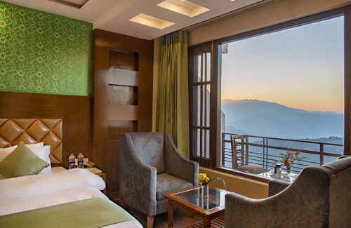 Shimla Hotel | Vista Elite: Family-Friendly Comfort with Great Amenities