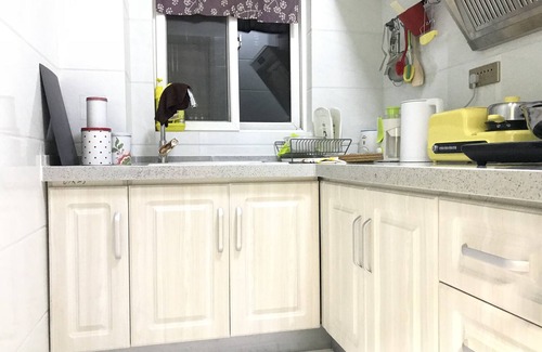 Weiyang Apartment | Inviting Xi'an The Queen's Box: Family-Friendly Retreat