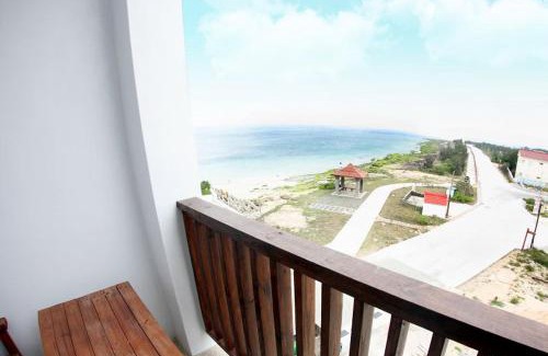 Baisha House | Serene Oceanfront Retreat at Xiang Xie Min Su