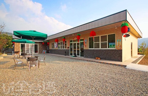 Yuchi House | Discover XiangLin Homestay: Family-Friendly Getaway Awaits