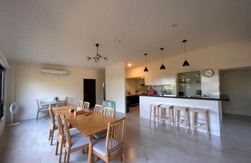 Sanyi Villa | Xianyan Villa B&B