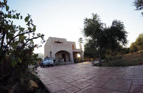 Xifias House | Exceptional Xifias Stonehouse: Family-Friendly Retreat