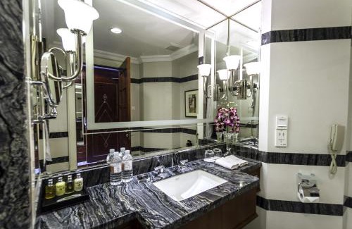 Changning Hotel | Indulge at Xijiao State Guest Hotel: 5-Star Luxury Awaits