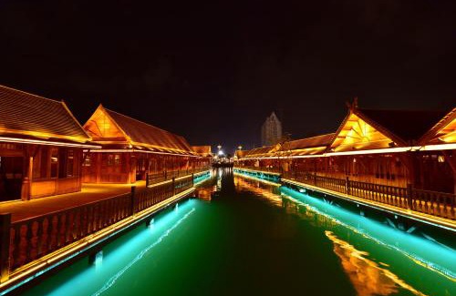 Jinghong House | Discover Xishuangbanna Elephant Home: Family-Friendly Retreat