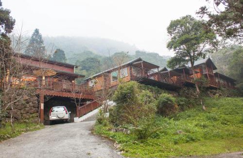 Xitou House | Discover Xitou Star Homestay: Family-Friendly Retreat