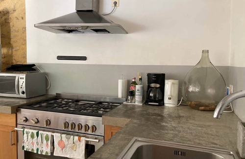 Suze-la-Rousse Cottage | Enchanting XIX° Century Provencal Cottage with Breakfast