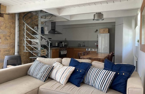 Suze-la-Rousse Cottage | Enchanting XIX° Century Provencal Cottage with Breakfast